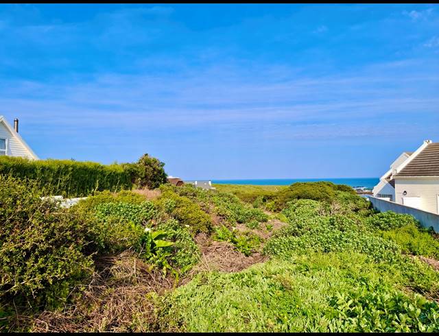 682M² VACANT LAND FOR SALE IN GROTTO BAY